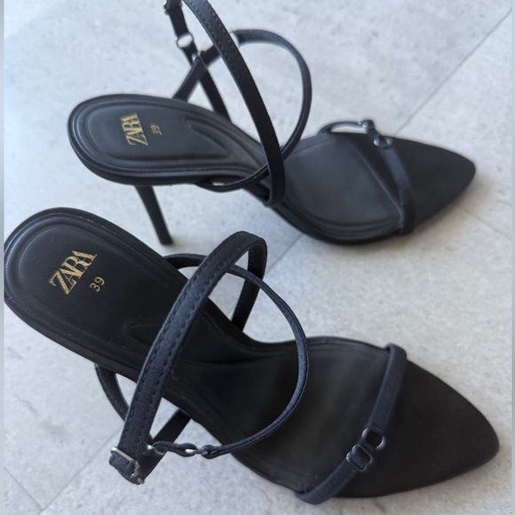 Zara high heeled sandals black size 39 - Picture 2 of 5